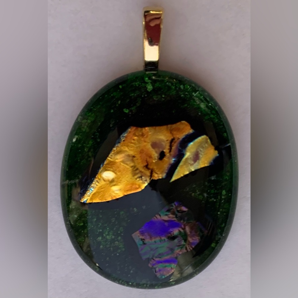 Elegant Green Glass pendant.